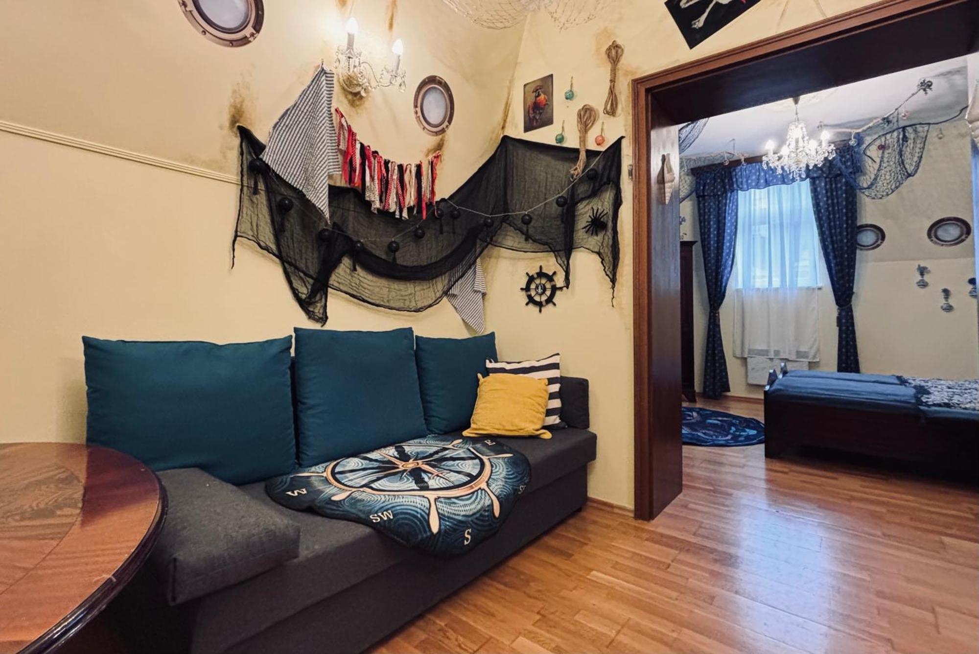 Pirate Family, Theme Room, Free Parking Карловы Вары Экстерьер фото